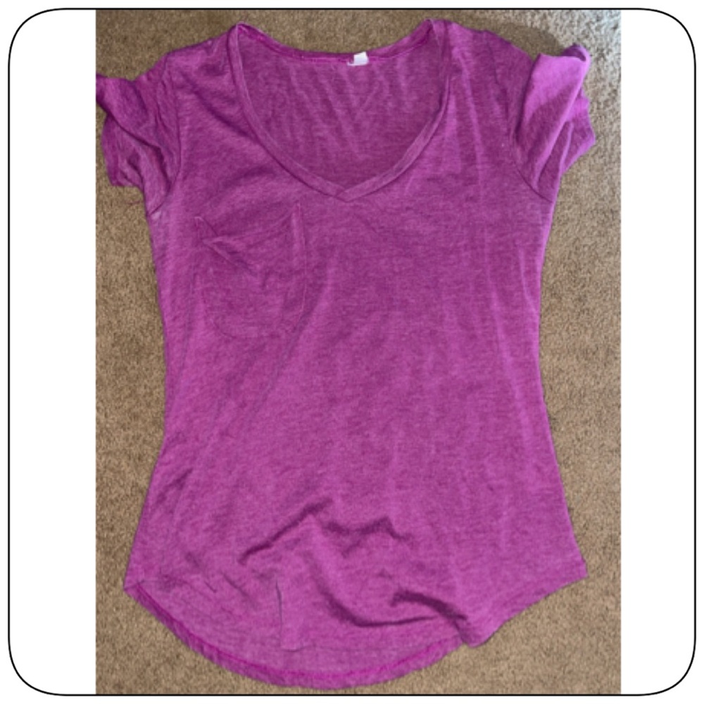 White crow packet tee from the buckle